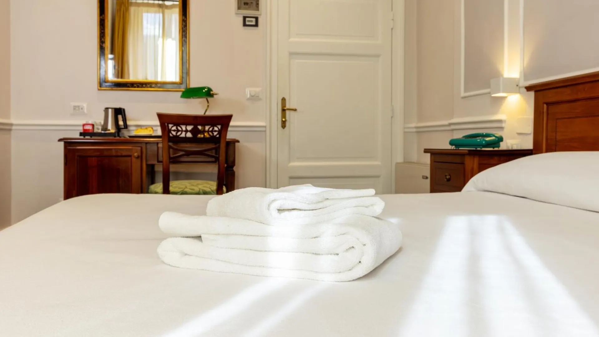 Albergo Chiusarelli Siena 3*,