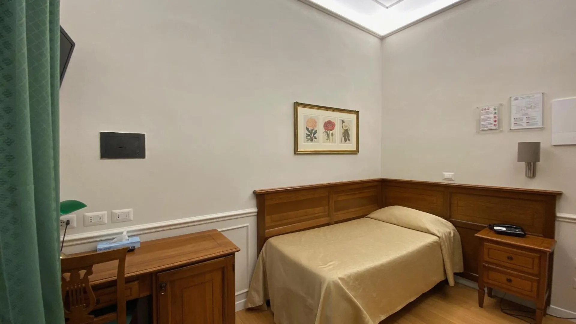 Albergo Chiusarelli Siena Hotel